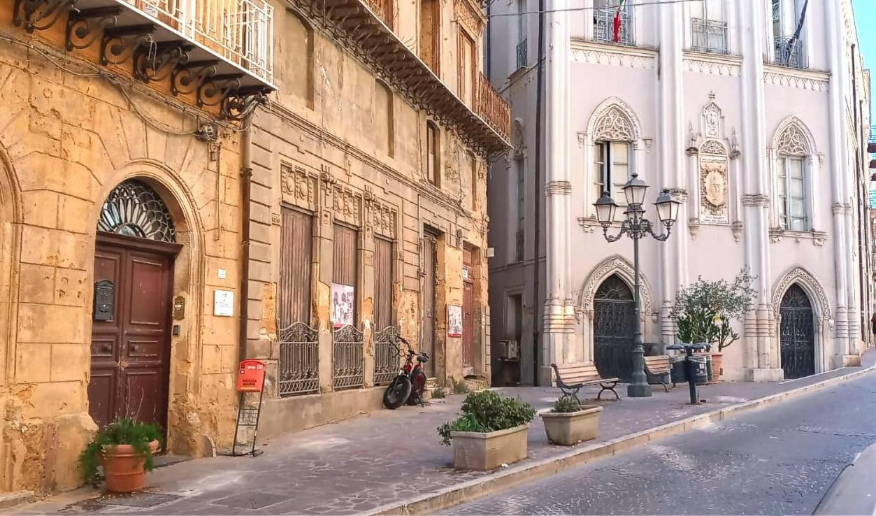 Kalgheros Luxury Rooms Agrigento Exterior photo